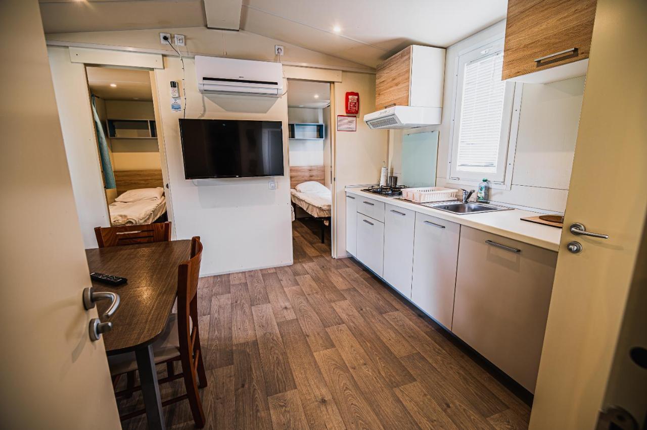 Lake View Mobile Homes With Thermal Riviera Tickets In Terme Catez 카테즈 옵 사비 외부 사진
