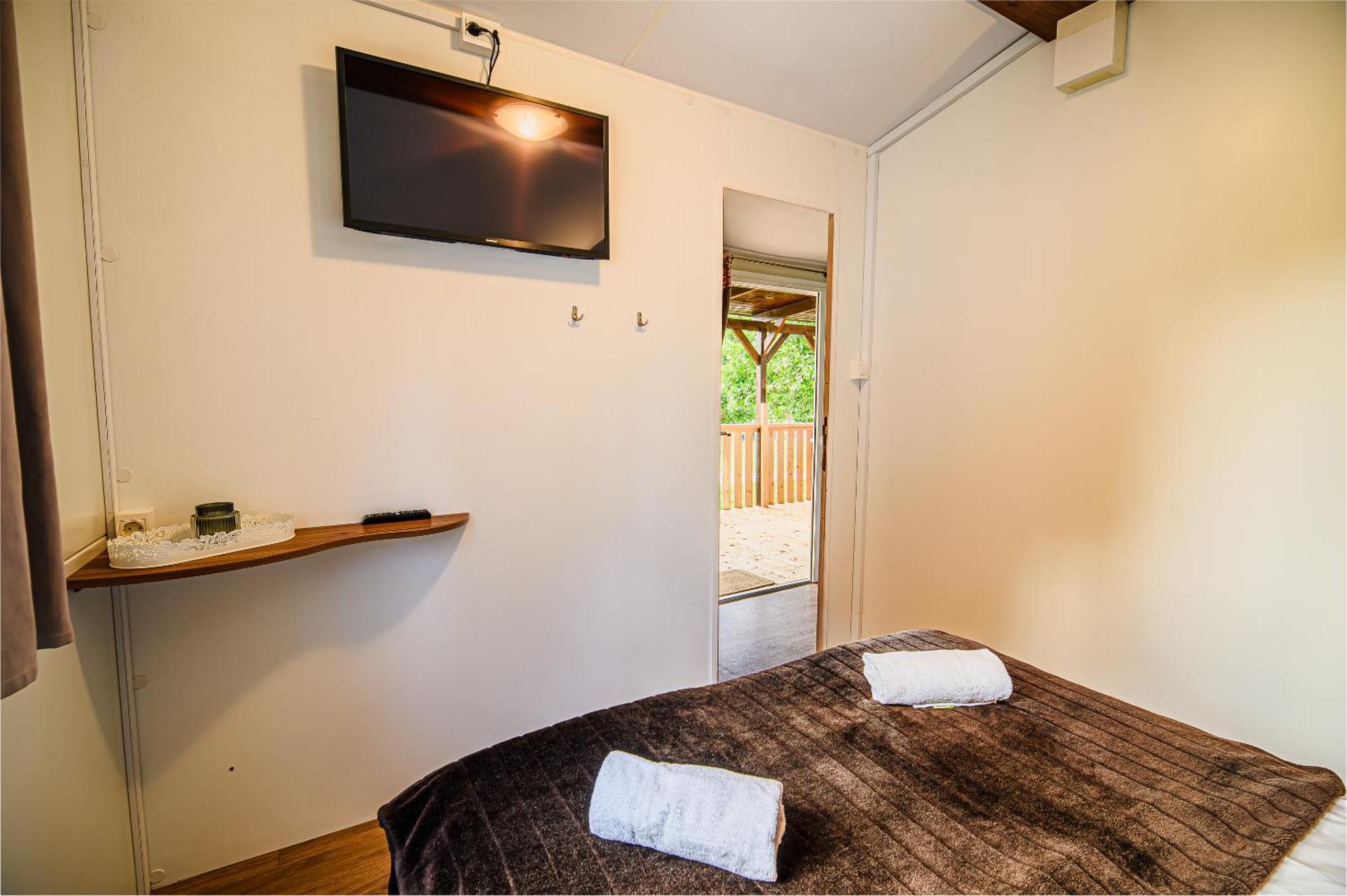 Lake View Mobile Homes With Thermal Riviera Tickets In Terme Catez 카테즈 옵 사비 외부 사진