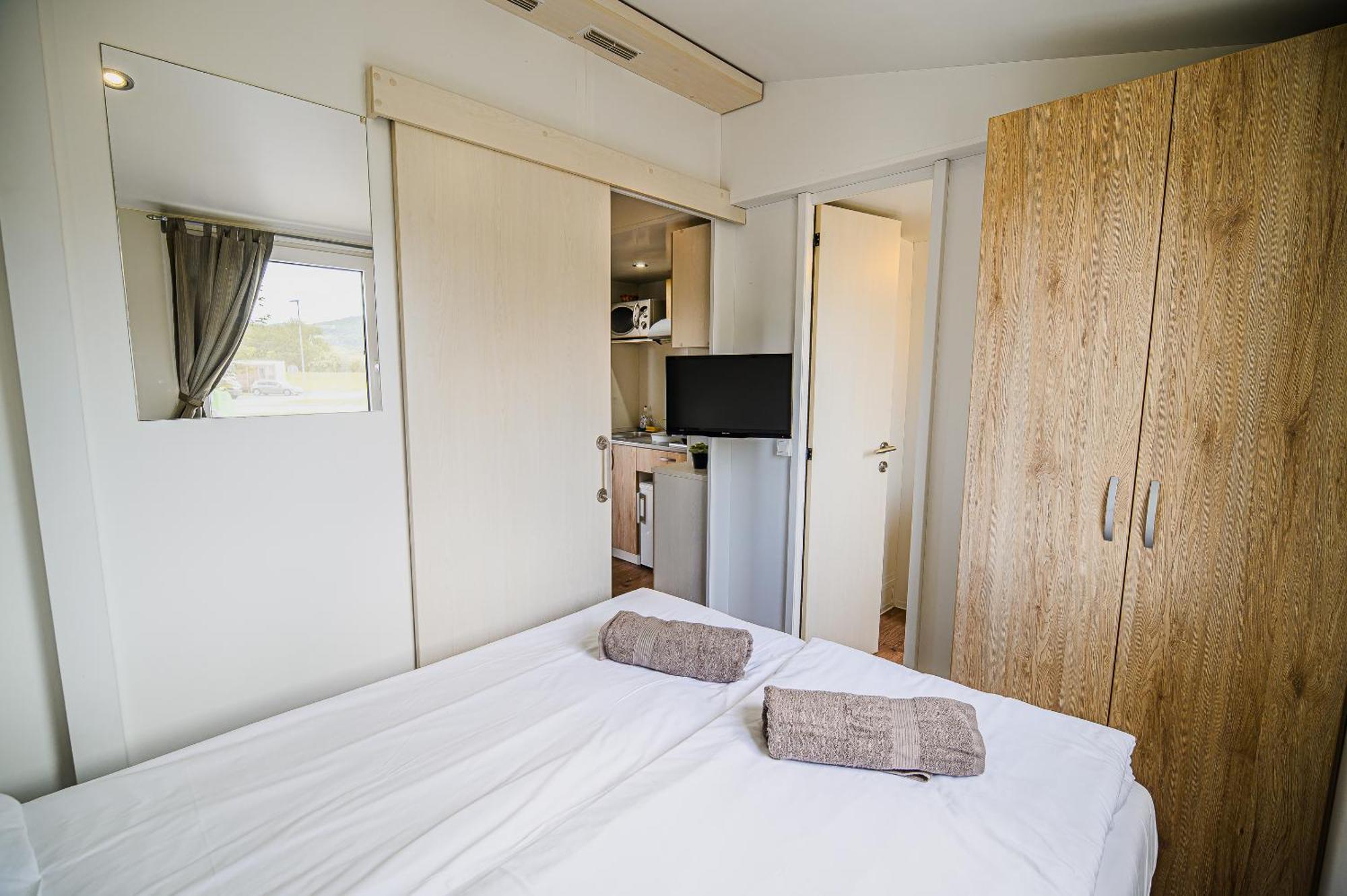 Lake View Mobile Homes With Thermal Riviera Tickets In Terme Catez 카테즈 옵 사비 외부 사진